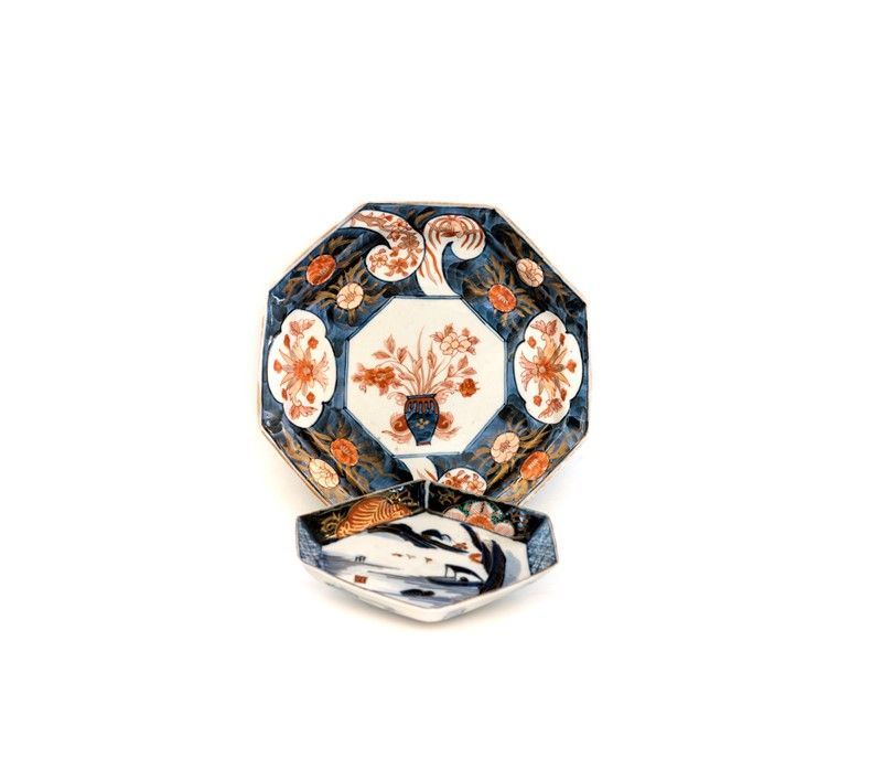 Due Piatti da Portata in Ceramica Smaltata