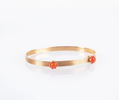 Bracciale Rigido in Oro con 2 Sfere in Corallo