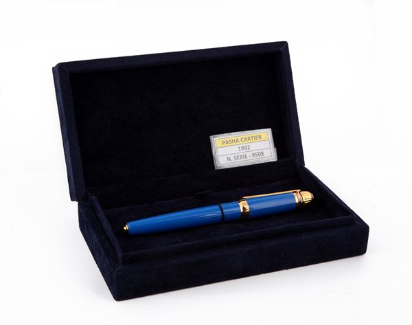 Cartier Pasha - Penna stilografica in lacca blu e particolari in metallo placcato oro a più colori. Edizione limitata 1992 Serie 9508