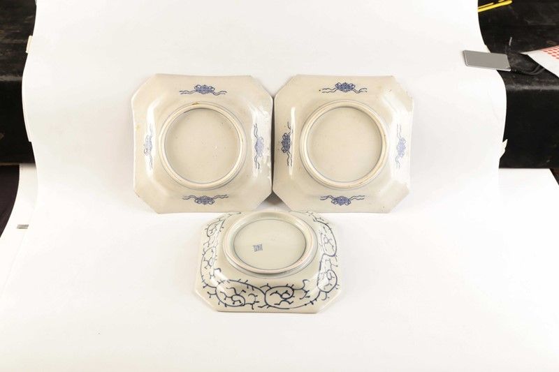 Tre Piatti da Portata in Ceramica Smaltata