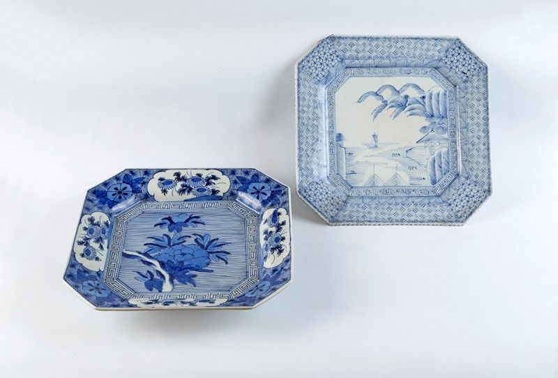 Due Piatti da Portata in Ceramica Smaltata