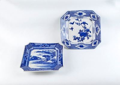 Due Piatti da Portata in Ceramica Smaltata
