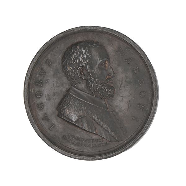 Medaglia in bronzo commemorativa di Jacopo Mazzoni (1548-1598); datata 1809 e firmata Mercandetti -  [..]