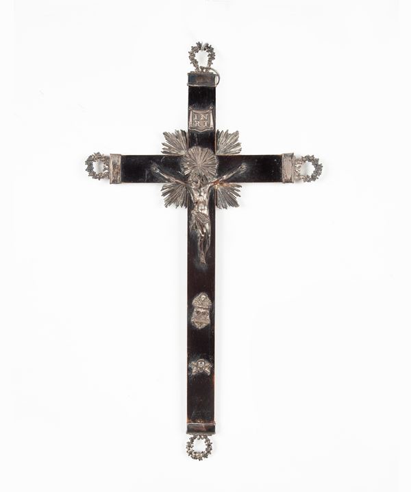Cristo crocifisso in argento in fusione a cera persa e cesellato, Roma, dopo il 1815, argentiere Raffaele Bertozzini (attivo dal 1801 al 1833)