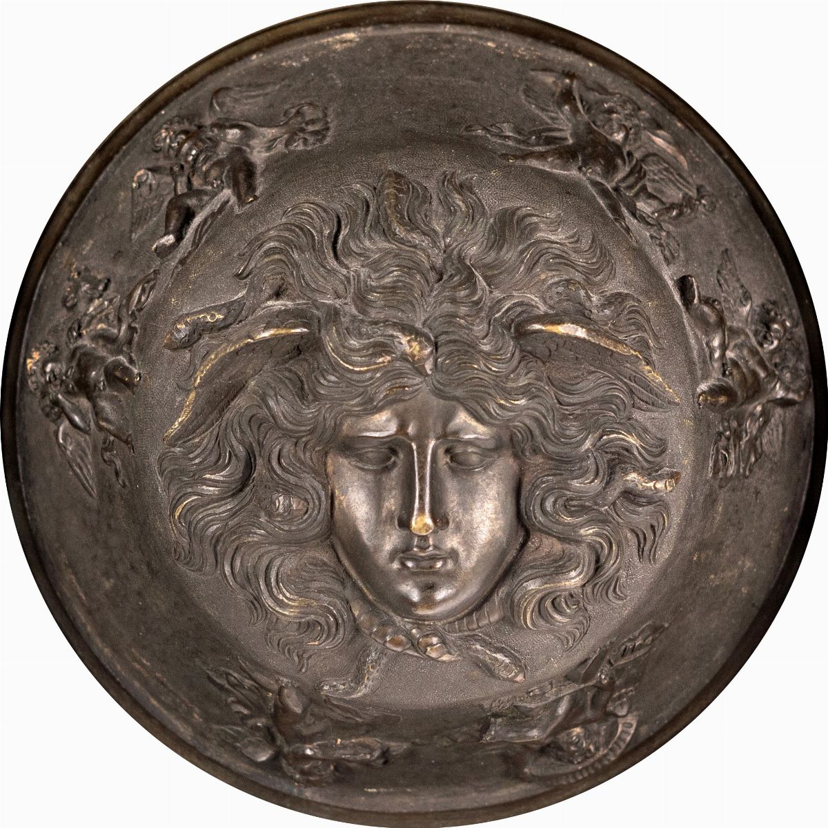Antico Umbone in Bronzo con Testa di Medusa