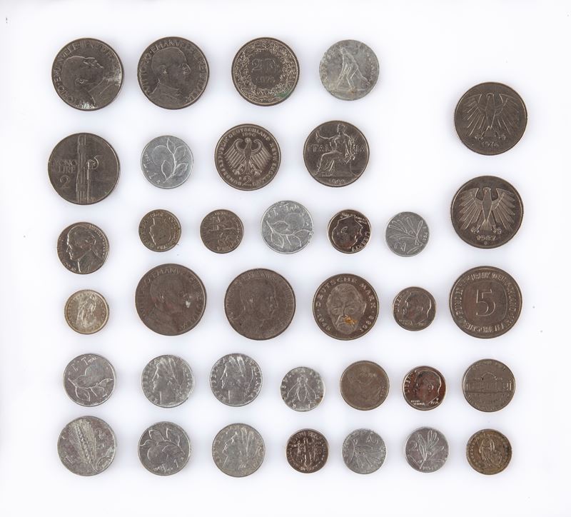 Lotto Monete: Buono 2 Lire 1923; 1924 (4); Buono da 1 Lira 1922 Vittorio Emanuele Regno D'italia;...