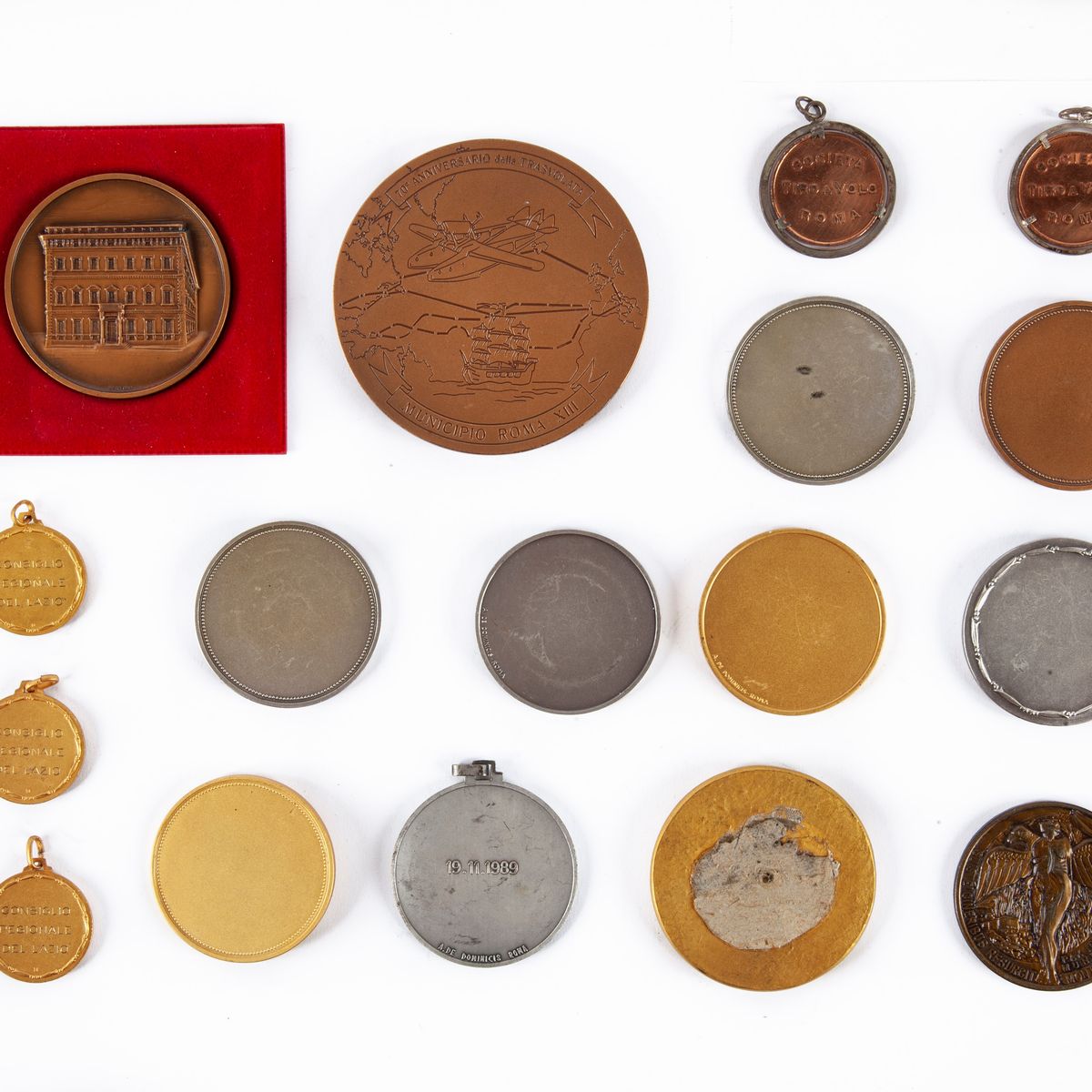 Lotto 16 Medaglie Moderne in Bronzo, Bronzo Dorato e Metallo Argentato