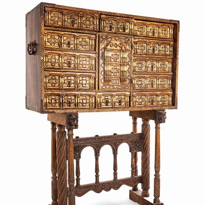 Bargueno in Legno Intagliato e Dorato, Spagna, XVII Secolo
