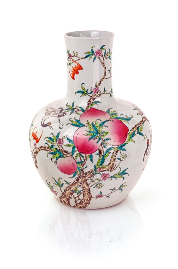 Grande vaso in porcellana, Cina, XIX secolo