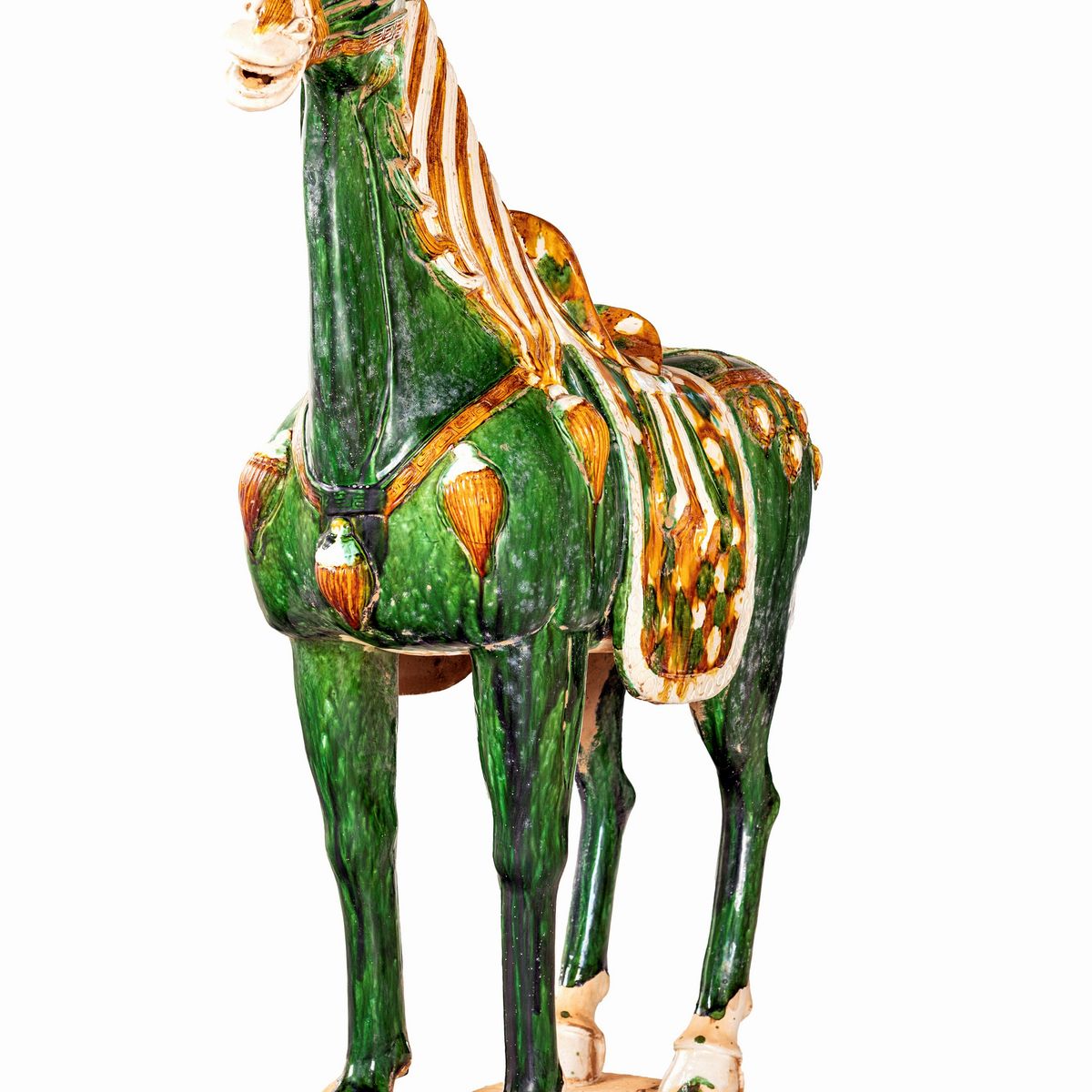 Grande Cavallo Bardato in Terracotta Invetriata a Tre Colori, Cina, Fine Dinastia Qing