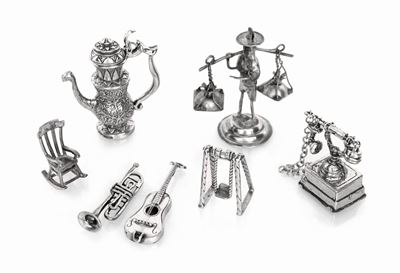 Sette Miniature in Argento