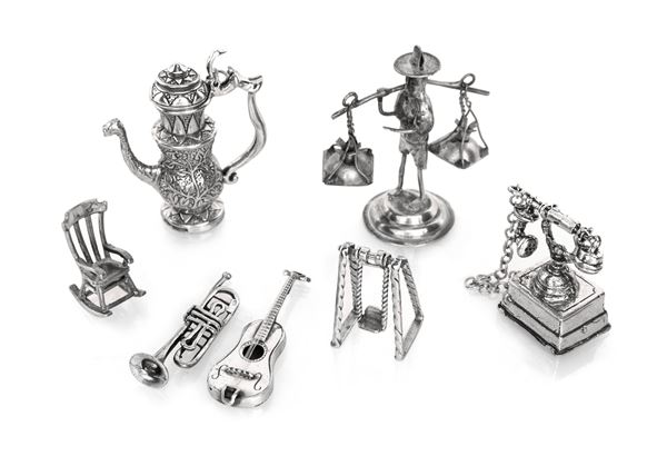 Sette miniature in argento  - Asta Argenti Antichi e da Collezione - Casa d'Aste Arcadia