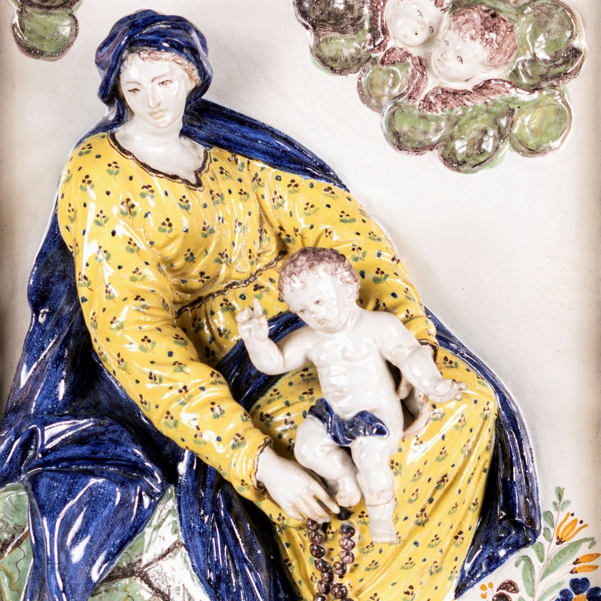 Altorilievo in Maiolica Policroma Raffigurante Madonna del Rosario Col Bambino, Ginori, Manifattu...