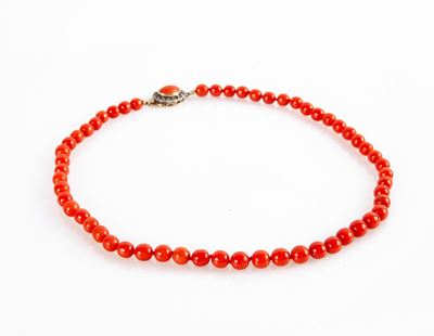 Collana in Oro, Corallo e Diamanti