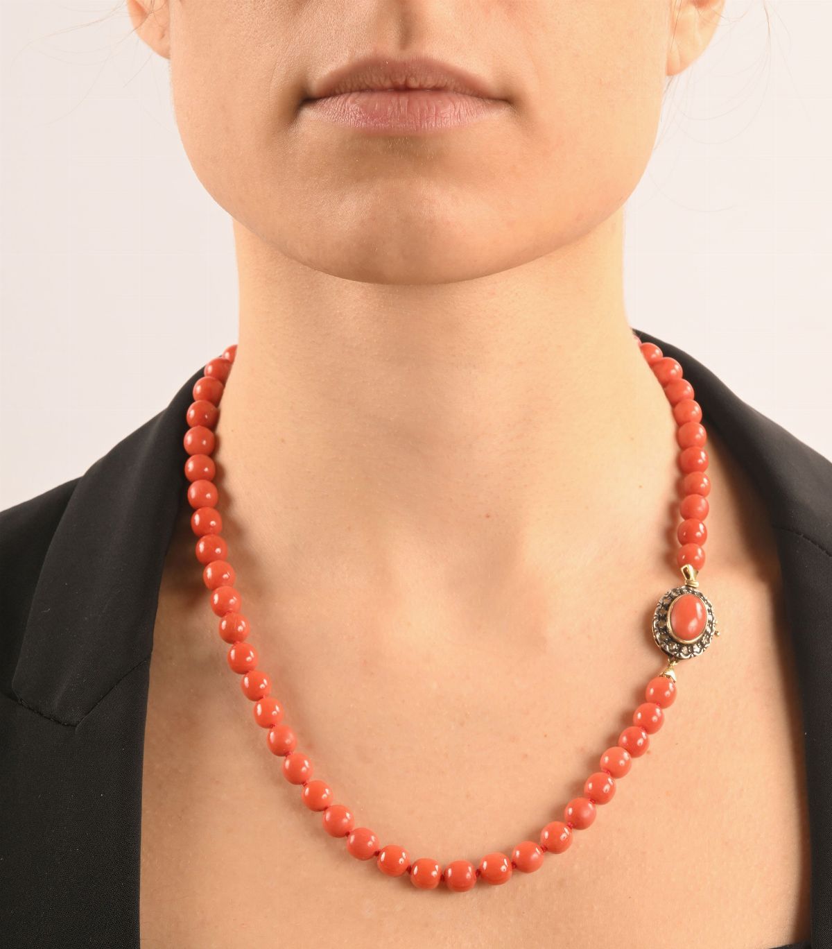 Collana in Oro, Corallo e Diamanti