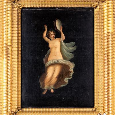 Figura Femminile con Tamburello