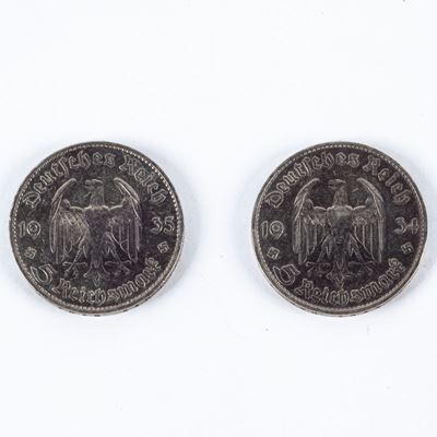 2 Esemplari da 5 Marchi 1° Anniversario Chiesa della Guarnigione e della Corte a Potsdam 1934 D, ...