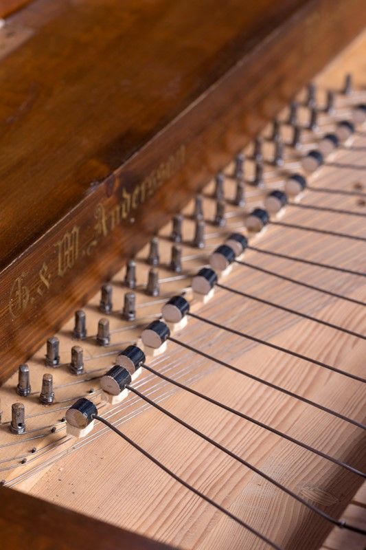Tavolo Musicale Ovale
