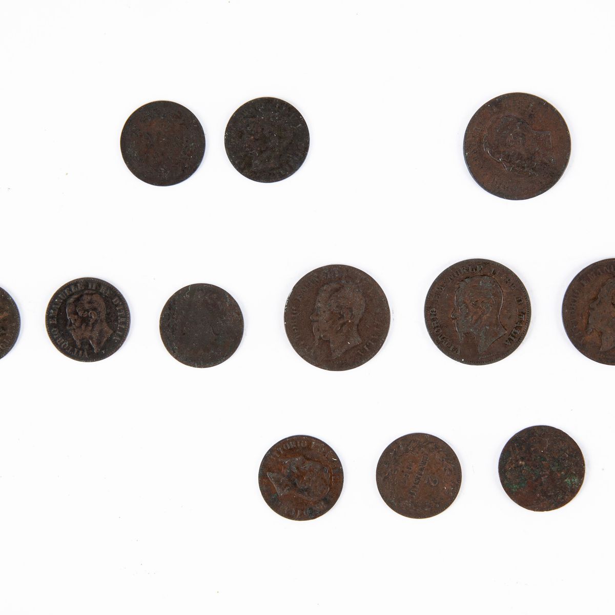 Lotto 12 Monete Vittorio Emanuele II Regno D'italia: 5 Centesimi 1861m; 1862n 2 Esemplari; 1867n;...