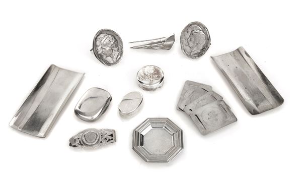 Lotto composto da 14 oggetti in argento diversi