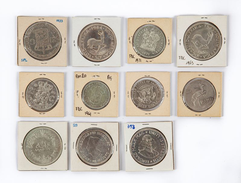 Lotto di 11 Monete Estere: 50 Centesimi 1962, 1963, 1964; 20 Centesimi 1961; 1 Rand 1967, 1971 Re...
