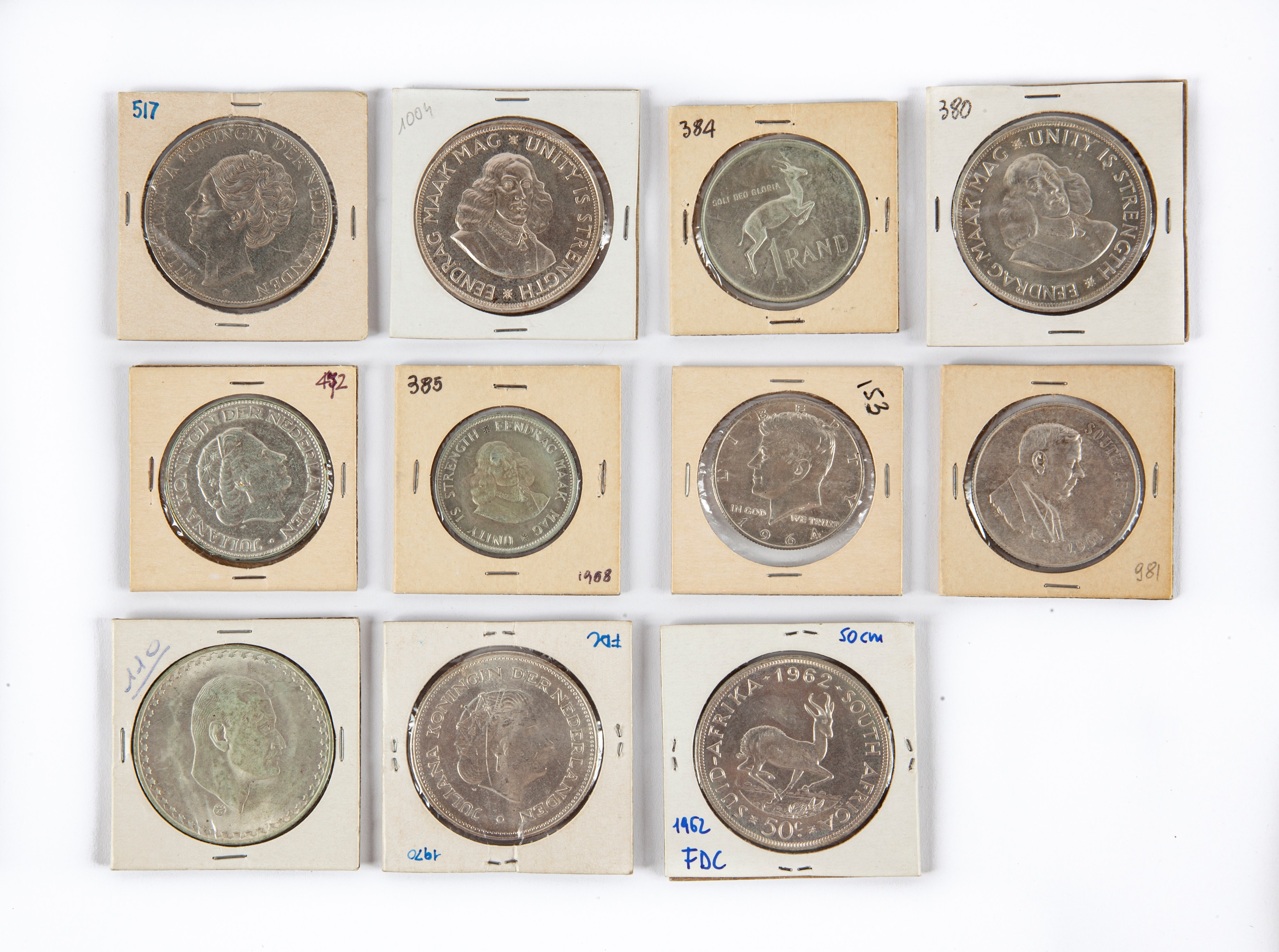 Lotto di 11 Monete Estere: 50 Centesimi 1962, 1963, 1964; 20 Centesimi 1961; 1 Rand 1967, 1971 Re...