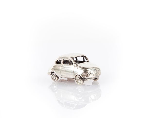 Modellino in miniatura della 500 Fiat in argento 800/000