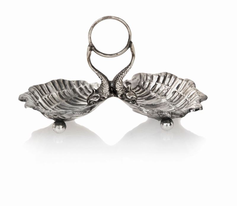 Saliera in Argento 800 a Doppia Vaschetta a Forma di Conchiglia
