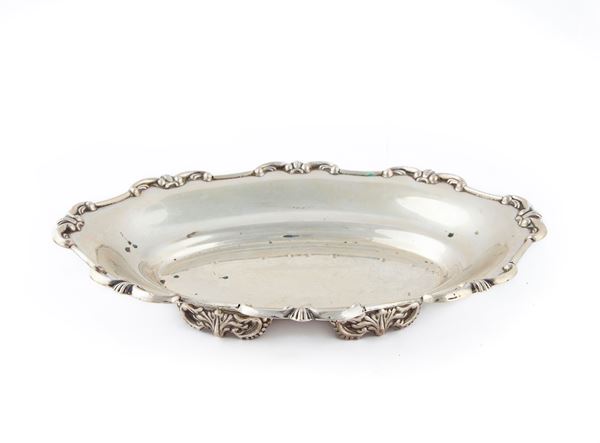 Vaschetta ovale in argento  - Asta Argenti Antichi e da Collezione - Casa d'Aste Arcadia