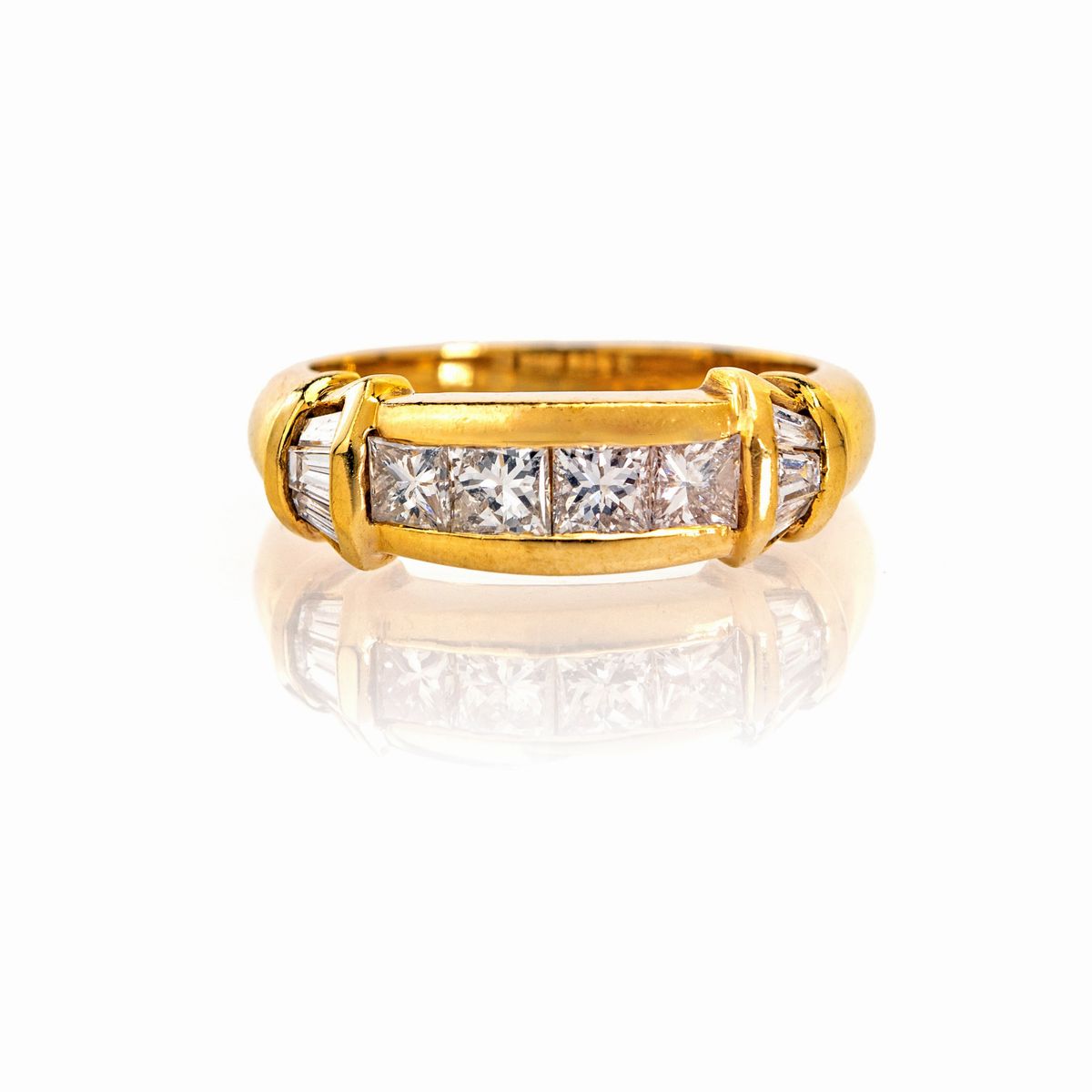 Anello in Oro e Diamanti.