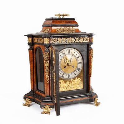 Pendola in Radica con Ricca Ornamentazione di Bronzi Dorati, Roma, Prima Metà del XVIII Secolo