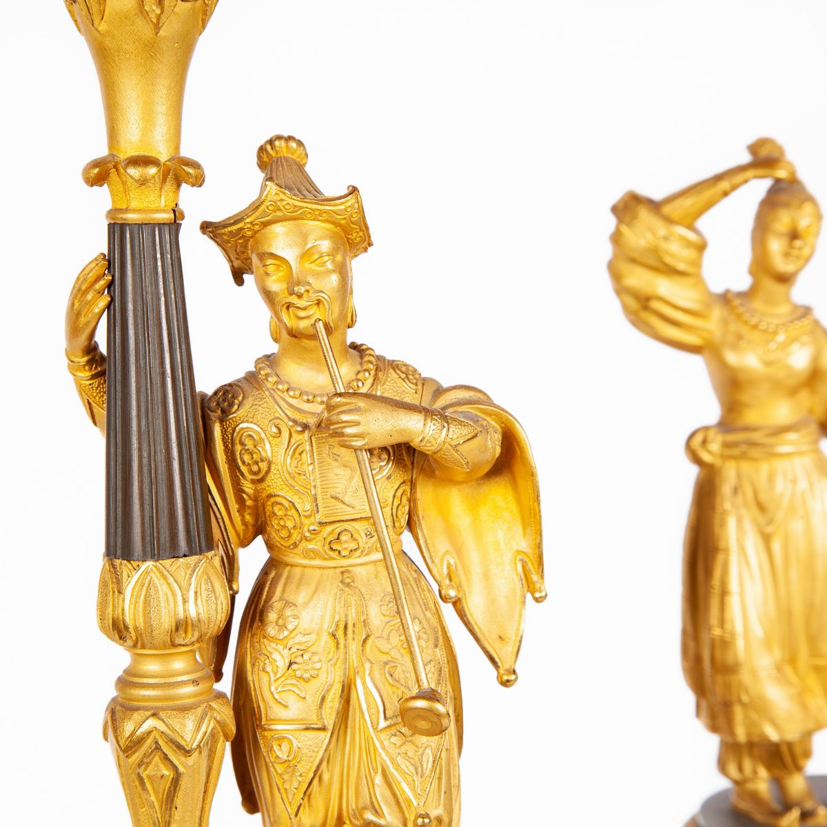 Coppia di Candelabri in Bronzo Dorato e Brunito D'epoca Impero a Quattro Luci