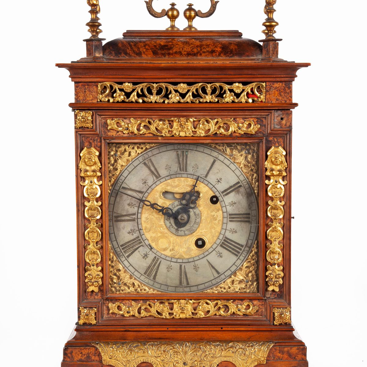 Pendola in Radica con Finiture Ornamentali in Bronzo Cesellato e Dorato, XVIII Secolo