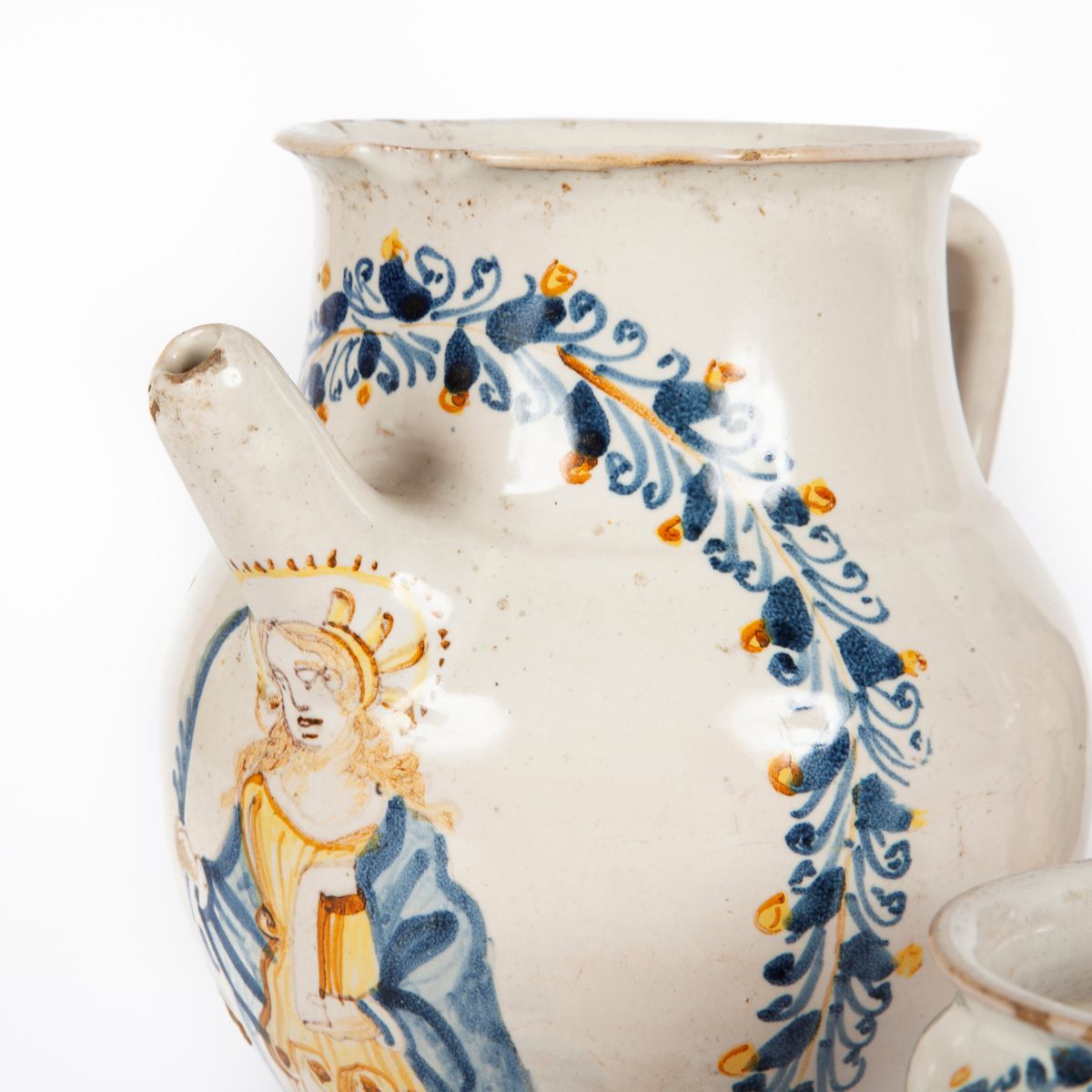 Lotto Composto da Quattro Antiche Maioliche dalle Analoghe Caratteristiche Decorative