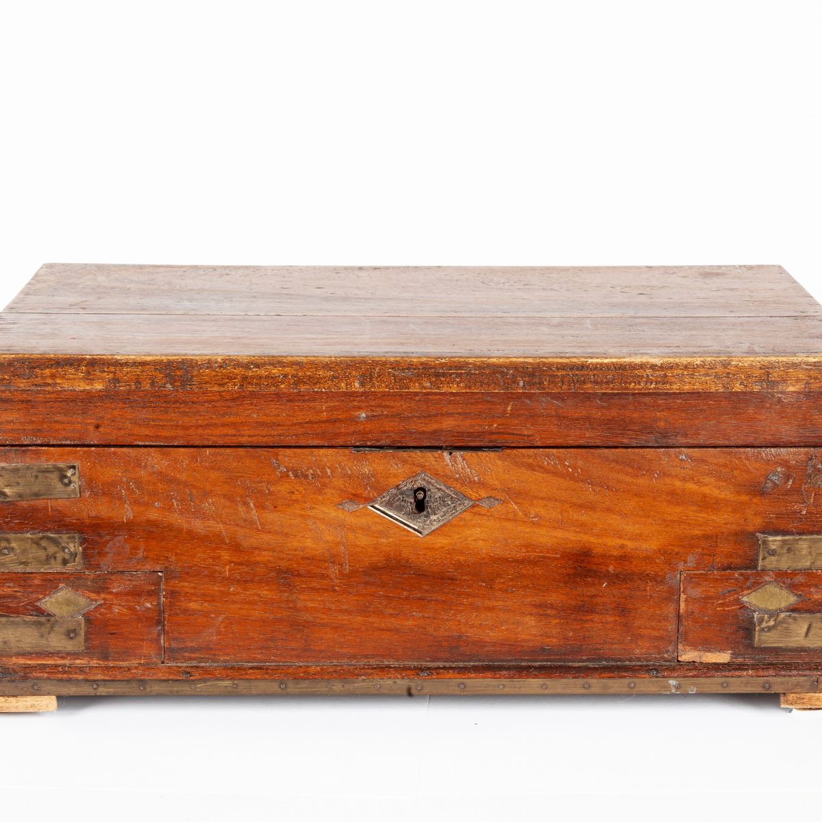 Necessaire da Viaggio in Noce con Finiture Angolari in Ottone, XIX Secolo