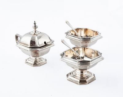 Coppia di Saliere e Mostardiera in Argento 925/1000 con Cucchiaini, Londra 1914, Argentiere Crich...