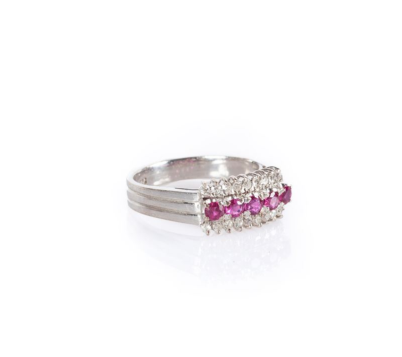 Anello in Oro Brillanti e Rubini
