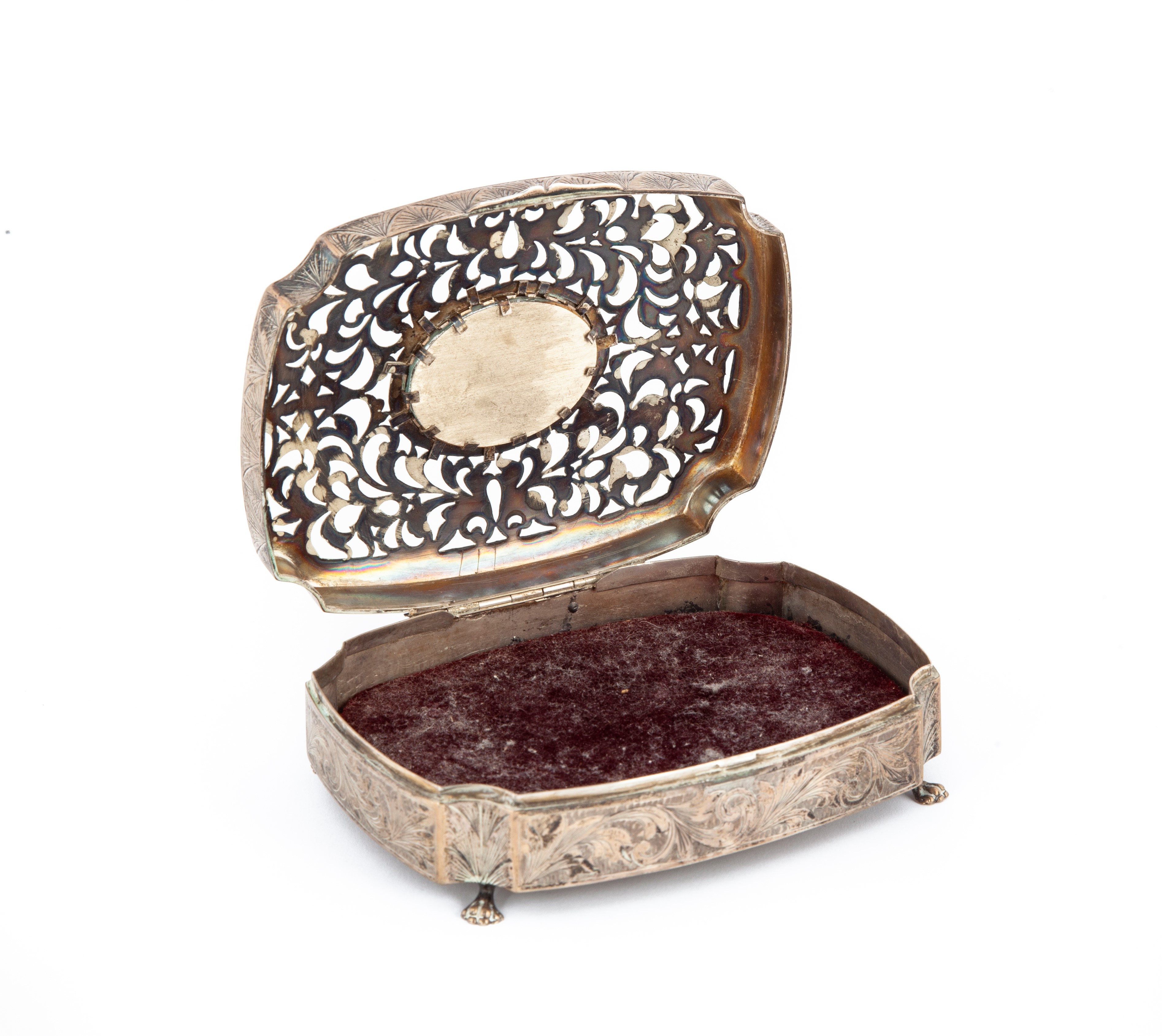 Scatola porta gioie in metallo argentato