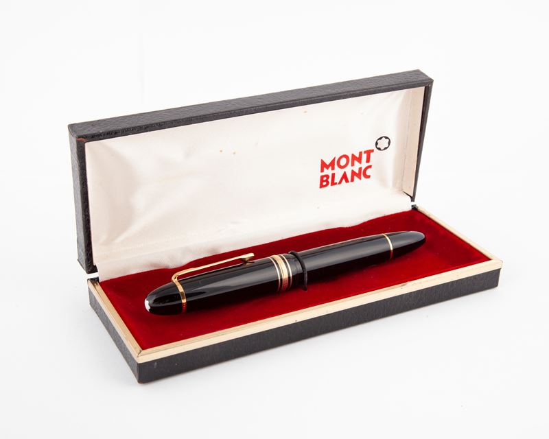 Montblanc Meisterstuck 149 - Penna Stilografica in Resina Nera con Finiture Dorate