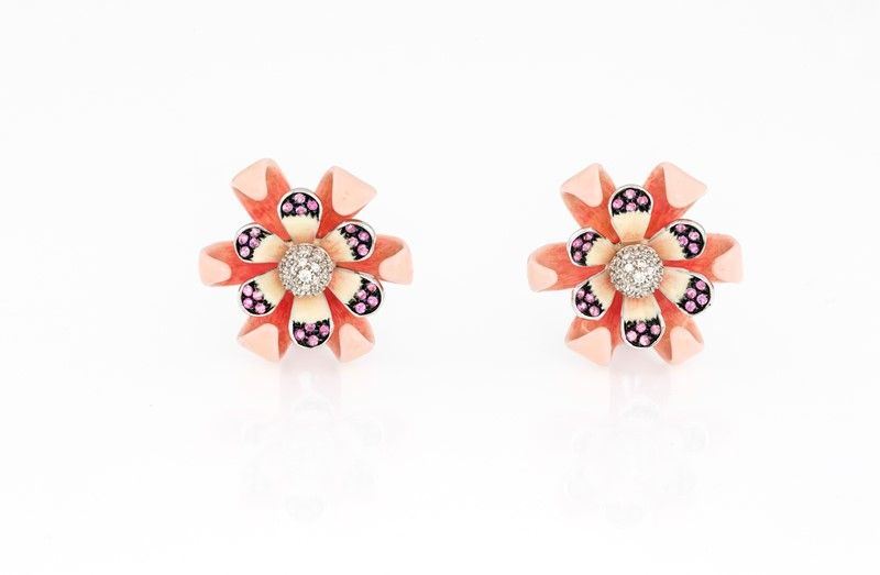 Orecchini a Fiore con Smalti, Brillanti e Zaffiri Rosa