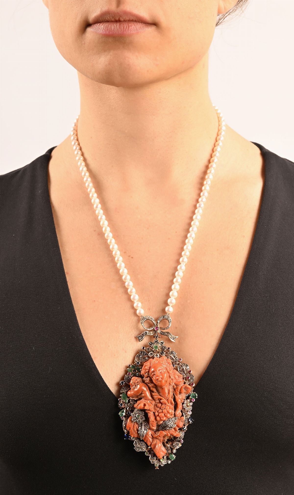 Collana in Oro, Argento Corallo, Perle e Pietre Preziose