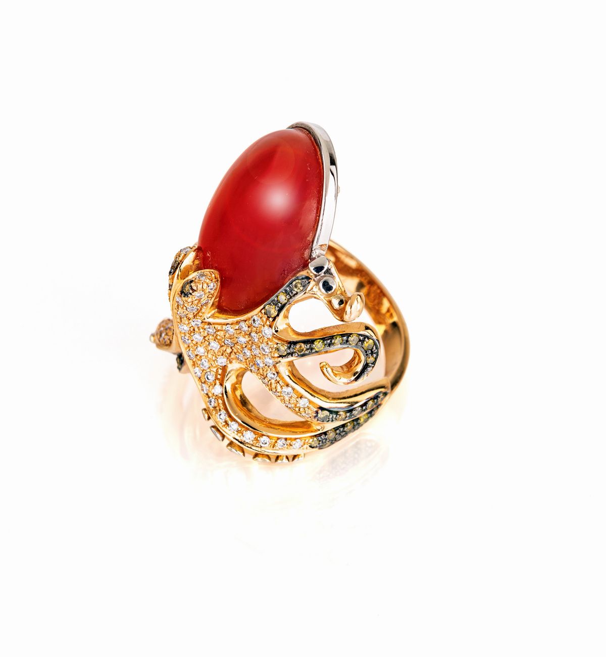 Anello Animalier in Oro, Brillanti e Corniola