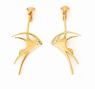 Coppia di Orecchini Pendenti in Oro e Brillanti