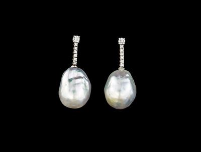 Orecchini con Perle Barocche e Brillanti