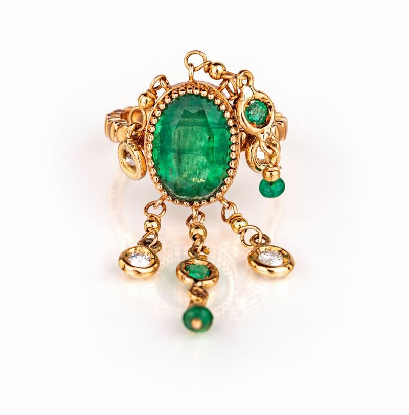 Anello con Pendenti in Oro, Smeraldi e Brillanti