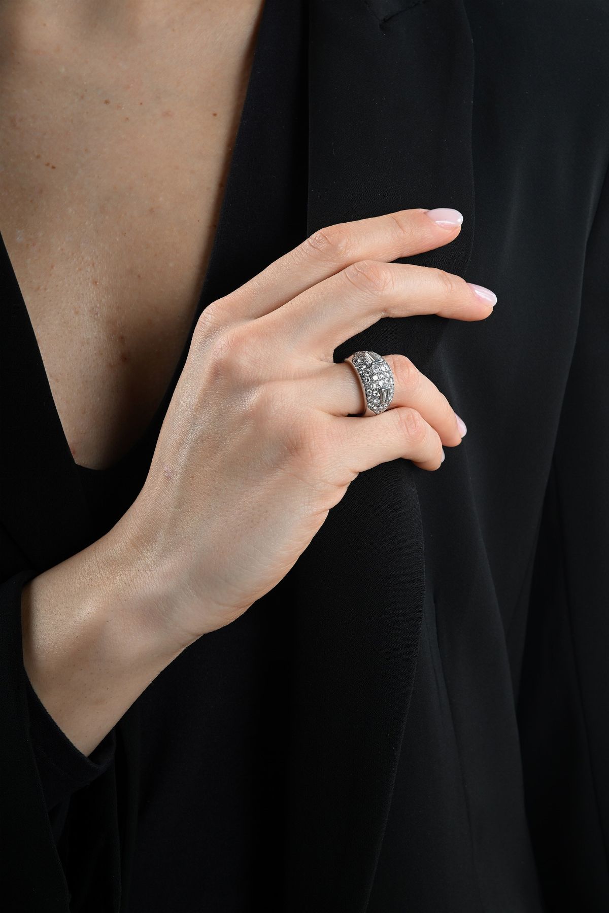 Anello a Fascia in Oro e Brillanti