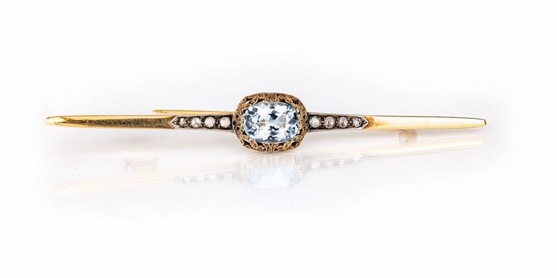 Spilla Liberty a Barretta in Oro Diamanti e Pietra Azzurra