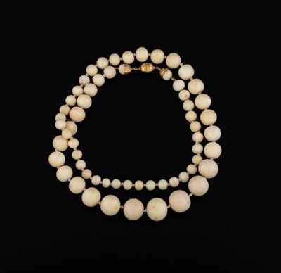 Collana di Corallo Bianco- Rosa