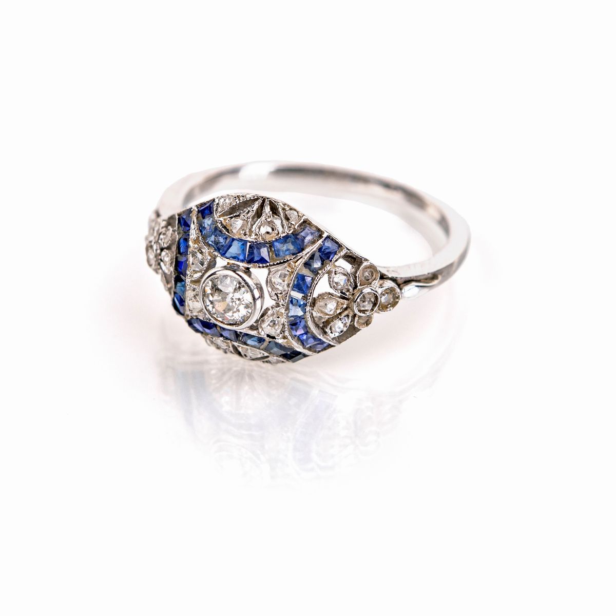 Anello Decò in Oro, Diamanti e Zaffiri