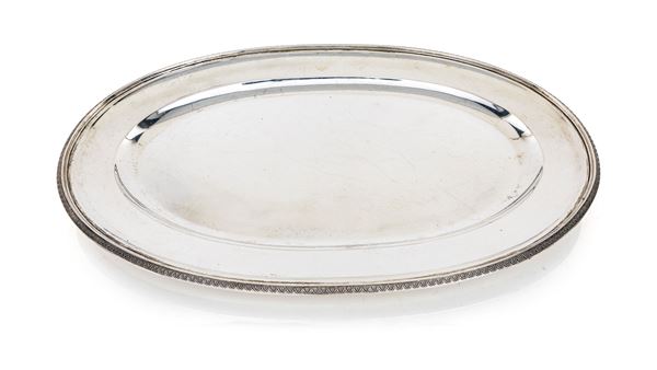Grande vassoio ovale in argento, Vienna, argentiere Joseph Carl Klinkosch (attivo dal 1843 al 1888)
